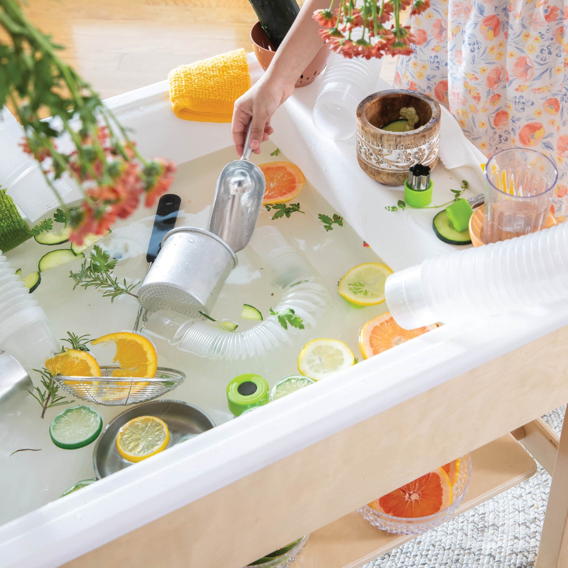 Sensory System - Table with Canopy, Tubes, Clips and Easel