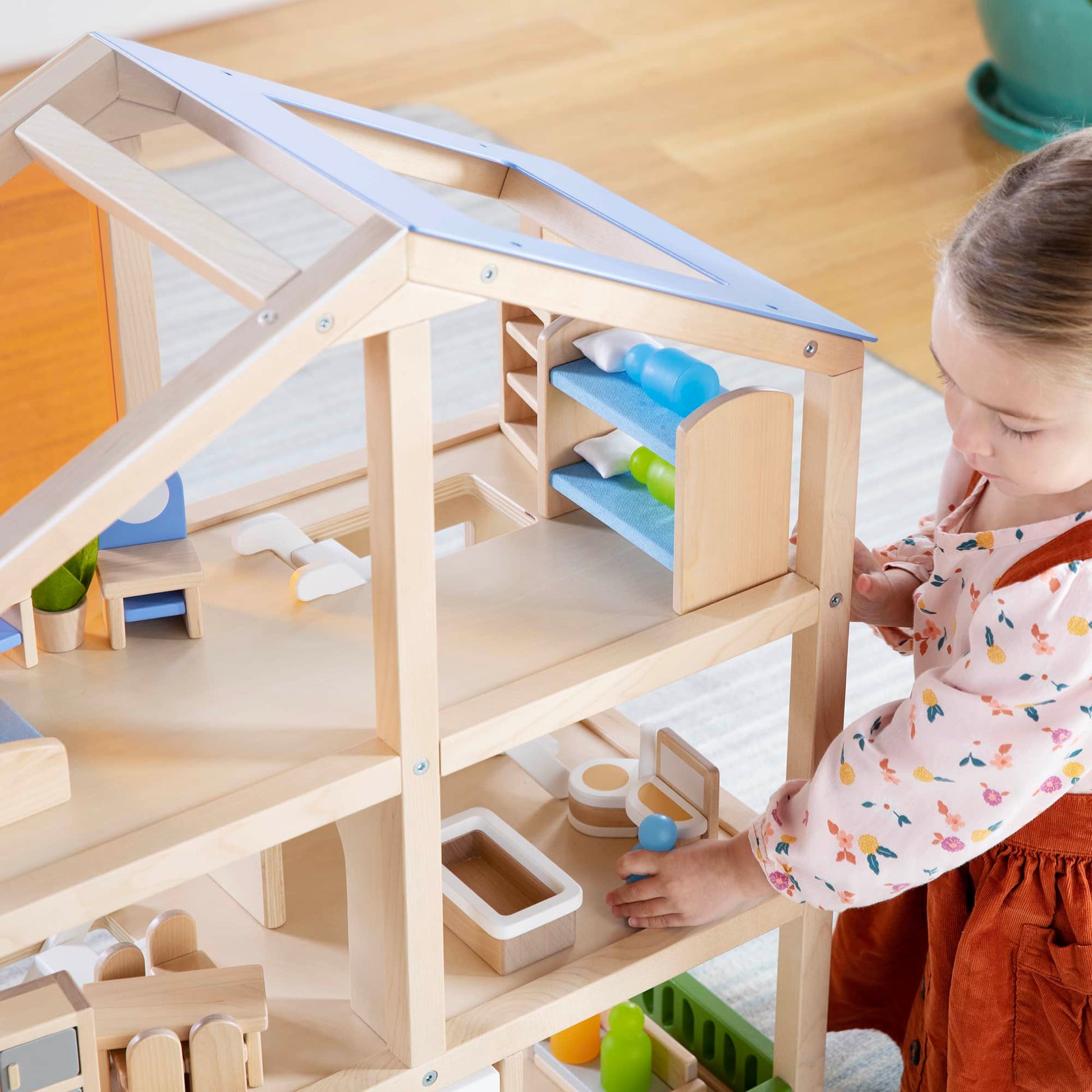 Modern Home Dollhouse